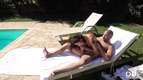 Tanned hottie gets oiled and pounded