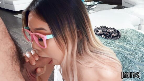 18-year-old Asian babe in a hot scene