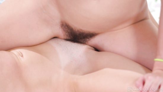 69 lesbian pussy licking action