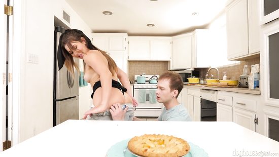 Slutty stepsis nailed by stepbro