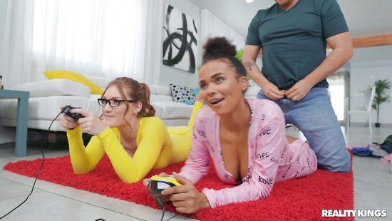 Lucky man penetrates two girls