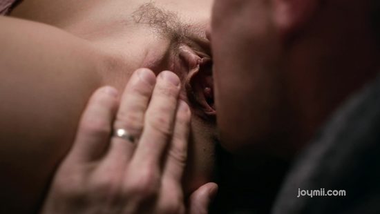 Babe is fucked in bedroom