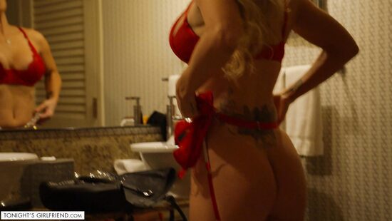 Amazing blonde Kayla Paige