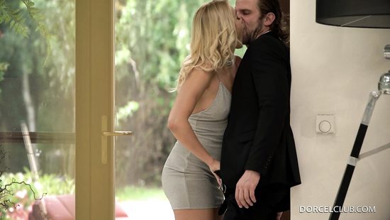 Cherry Kiss gets thick cock