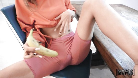 Skinny redhead Mimi Boom masturbates