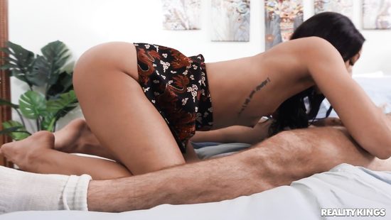 Dirty-minded stepdad explores trimmed pussy