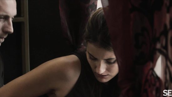 Classy hottie gets tempted and properly pounded