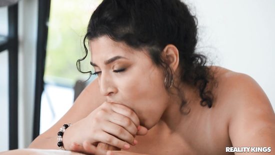 Fat bimbo gets chubby tits and pussy fucked