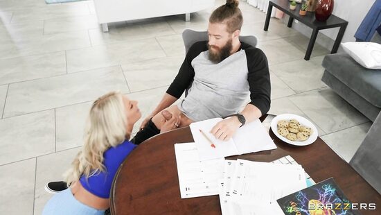Dude bangs his girlfriend's stepmother