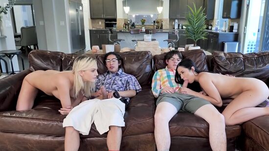 Ravishing girls are doing 4some