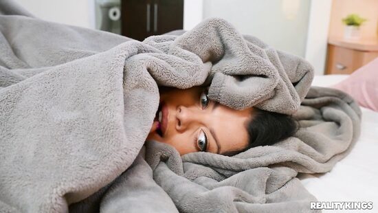 Dude fucks his hot stepmother