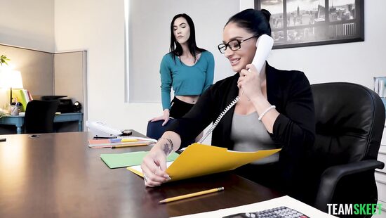 What kind of work is it when you're distracted by a hole?