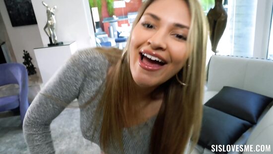 My stepsister's ass is too tight