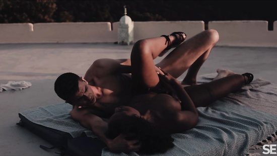 Sunset with wine and a girl on the dick