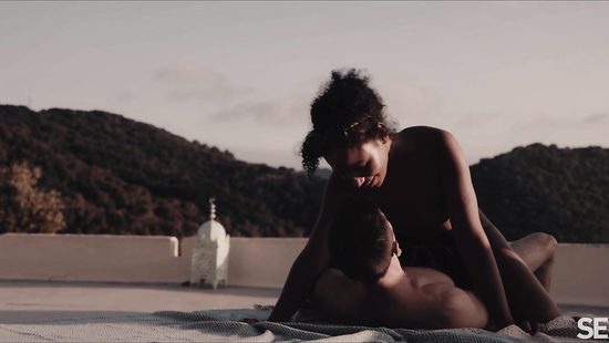 Sunset with wine and a girl on the dick