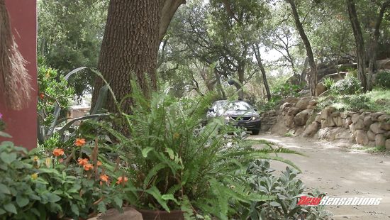 Blonde braving two cocks like a pro