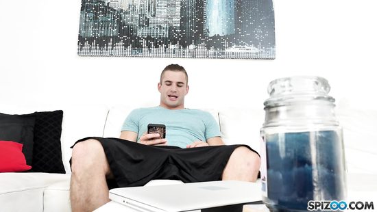 Dude fulfils his threesome fantasies