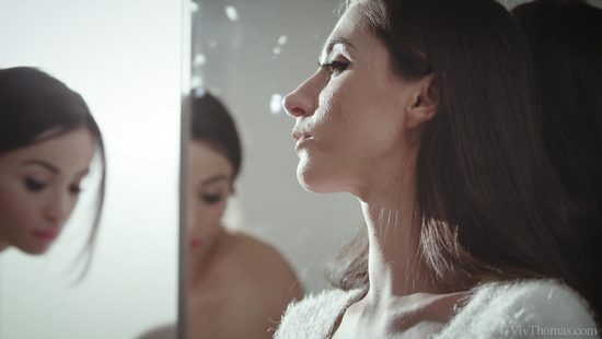 Slutty babes working to make each other climax