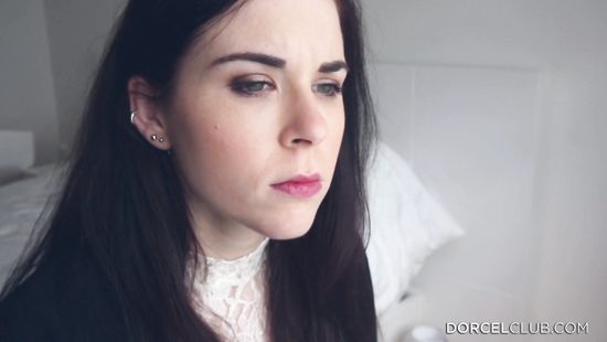 Girl's pussy lips look beat up after rough pounding