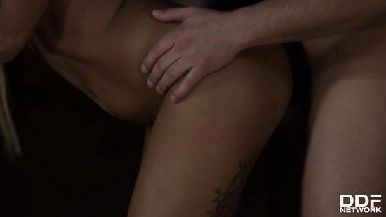 Tattooed slut fucked with massive cock