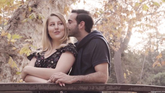 Jake Adams making hot blonde orgasm strongly