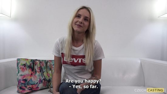 Terrific blonde shagged during casting