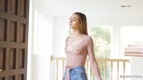 Fingering, pussy licking and throbbing overwhelms sultry whore