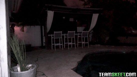 Busty brunette delighting thorough pounding