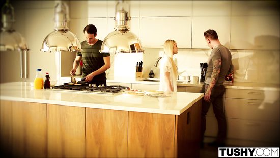 Blonde roughly smashed in the ass