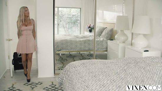 Cock fits perfectly between milf's big boobs