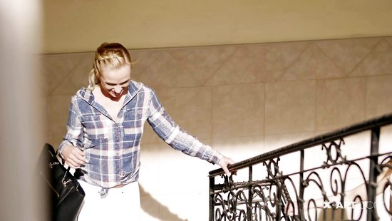 Smashing blondes in a heated girl on girl session