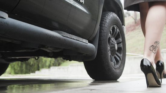 White girl climaxes while riding BBC