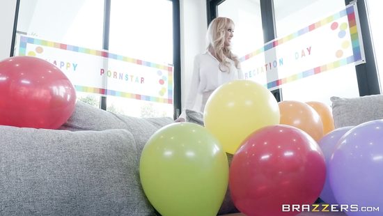 Keiran Lee soaking dick in blonde's wet twat