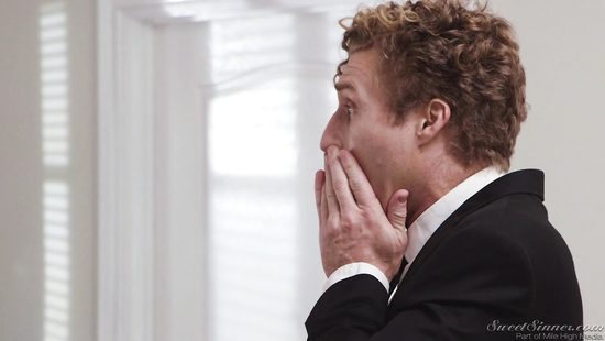 Stud delivers blonde euphoric orgasm