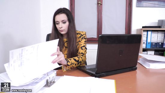 Brunette handling two wangs like it's no big deal