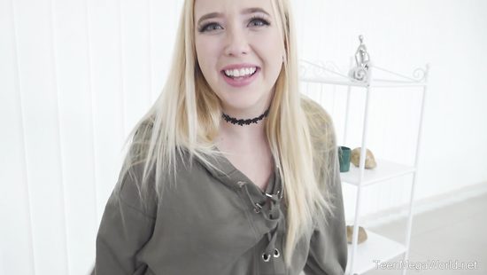 Blonde easily lude to hardcore sex