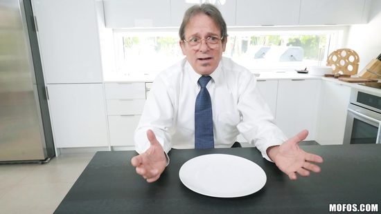 Thick blonde gets laid with her stepdad