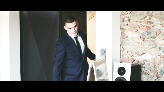 Stud messed up slut's itchy insides