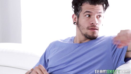 Hard sex with the Latina on top