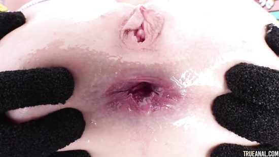 2 metres of anal passion