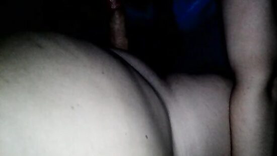 Снимаю как жена знакомому делает минет.