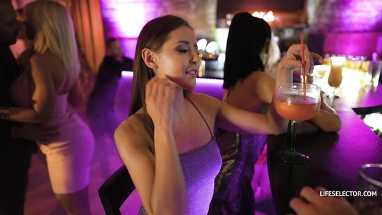 Drunk chicks are every guy's happiness