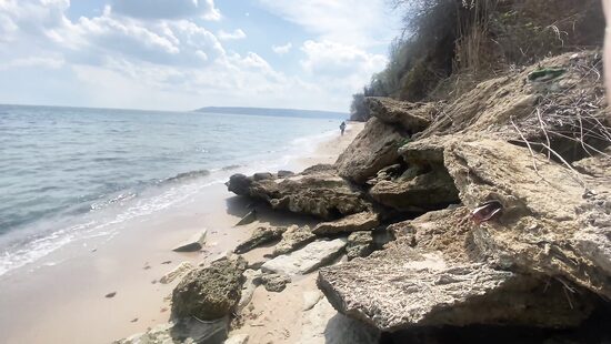 Summer's here, we can fuck on the beach