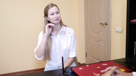 A blowjob experience worthy of a secretarial position