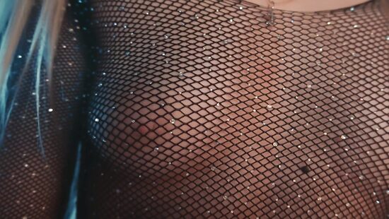 Blowjobs and sex replace breakfast after the alarm clock