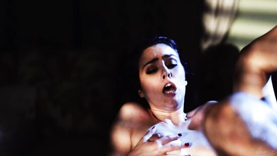 To spoil an unfaithful spouse here and now