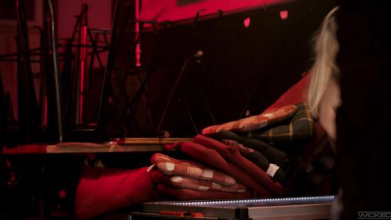 It's time to score goals in the pussy gates