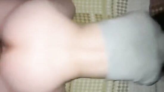 Зашёл на две минуты к соседки