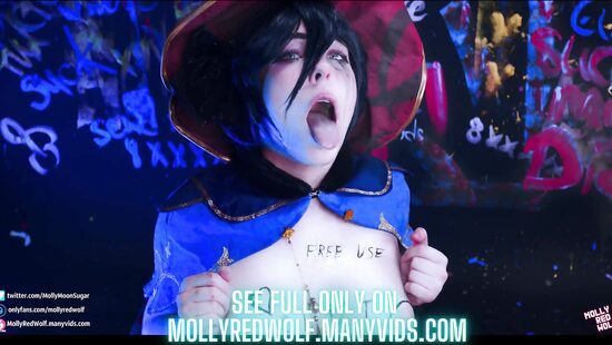 Astrologer Mona makes the right choice of cock