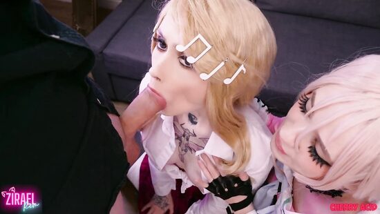 Kaede and Miu: Pussy Stretch Wrestling